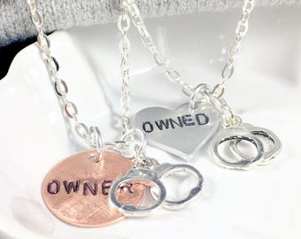 Bdsm owned couples gift set, His and hers necklace, Property of matching couple jewelry, Bdsm handcuff necklace, Handcuff bdsm, Set of 2