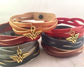 Wonder Woman Bracelet, Superhero leather bracelet, Triple braided leather bracelet, Black leather Charm Bracelet, Gift for Mother, for her
