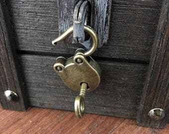 Treaure Chest Lock - Pirate Decor, Treasure Chest, Pirate Chest