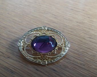 Vintage Purple Stone Brooch goldtone Chic Nordic Celtic Mystical