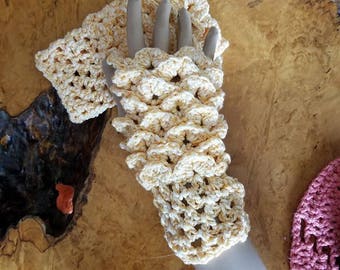 Fingerless Gloves - Crocodile Stitch