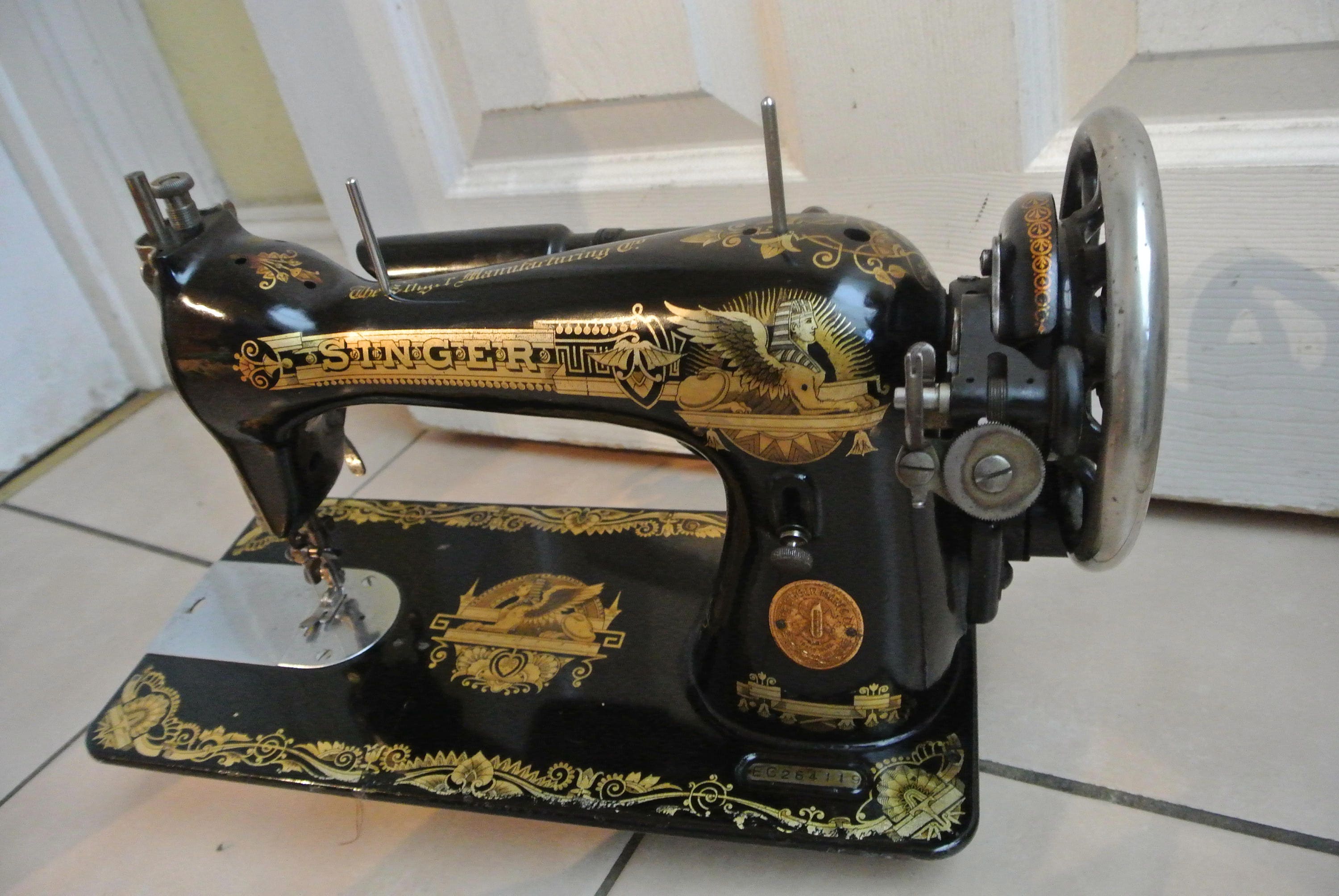 Singer 15K Vintage Sewing Machine