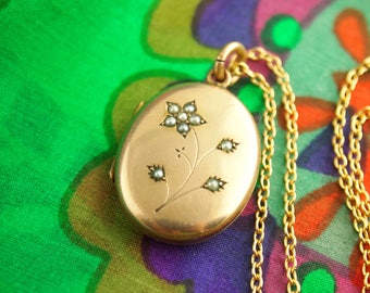 Pearl Flower Locket Necklace - Seed Pearl - Gold Filled Locket - Wedding Locket - Vintage Jewelry