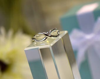 Tiffany & Co Sterling Silver Infinity Ring Size