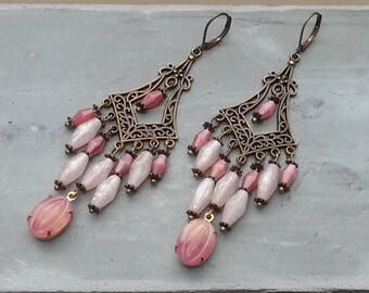 Bohemian bronze cabochons earrings pink veined pink vintage olive beads