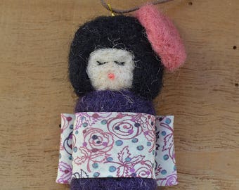 Woolen "kokeshi" Plum necklace