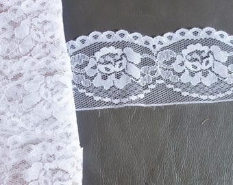 All of 3 yds vintage 2 inch wide lflower lace