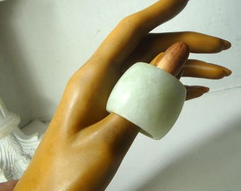 Archers Ring, Chinese Soo Chou Jade Stone THUMB RING, 1980s, Modernist, Minimal Boho Cool, Archery String Finger Protection, Free Chain