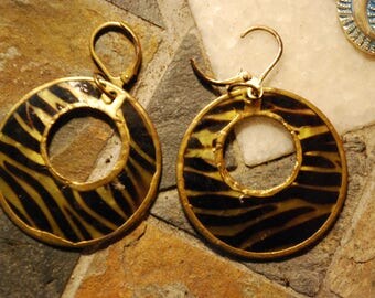 Multicolor - Multicolr - Ashma Fabart Shell Work Earrings main image 1