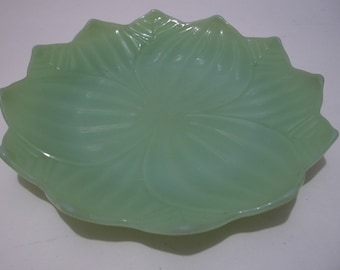 Vintage Fire King Lotus Leaf Blossom Jadite Green Plate
