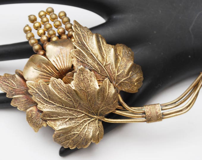 Large Gold Brass Leaf Brooch - Brassy gold metal - Floral leaves - golden repousse Pin