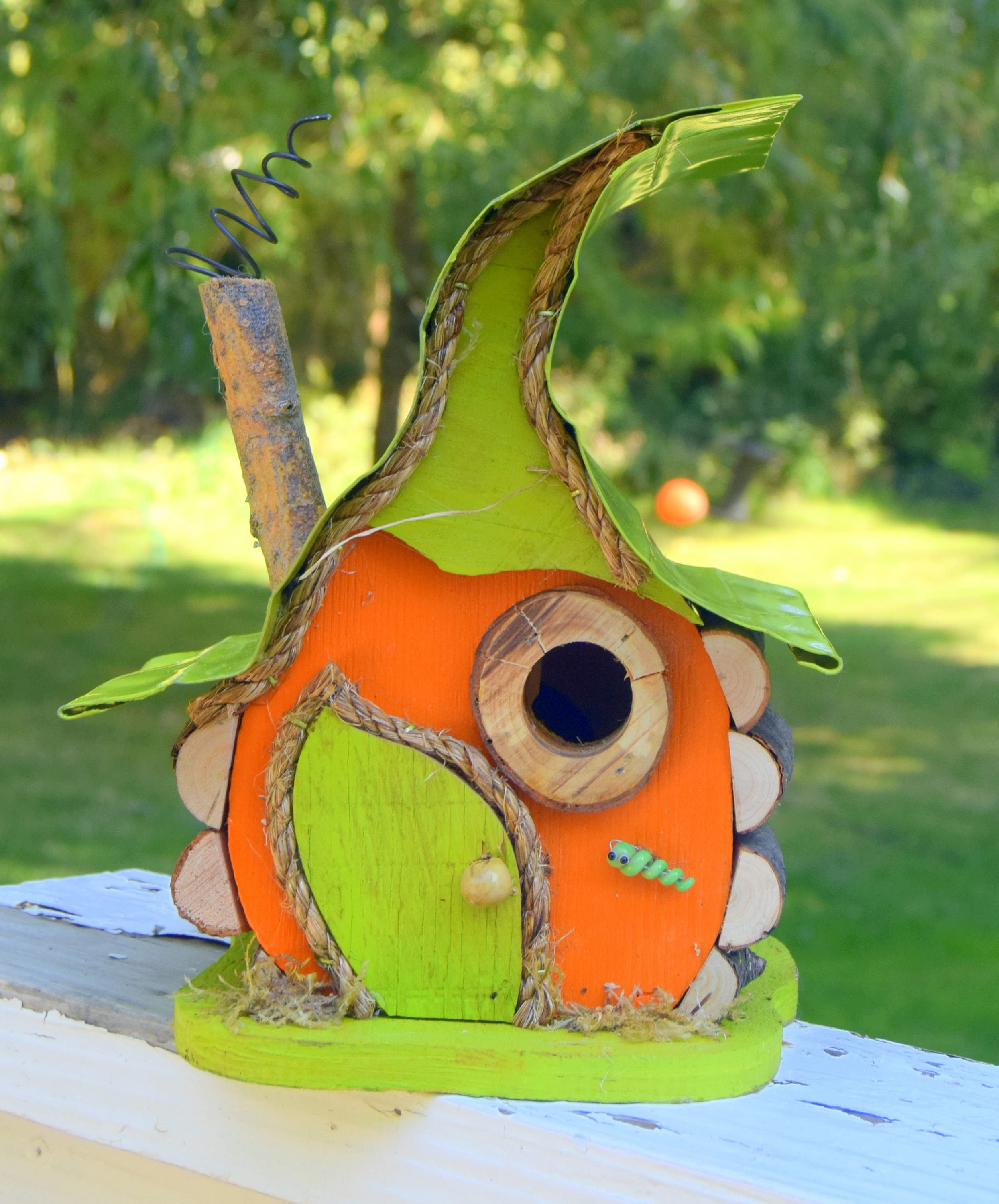 Birdhouse with insulated metal roof Pumpkin Pumpkin