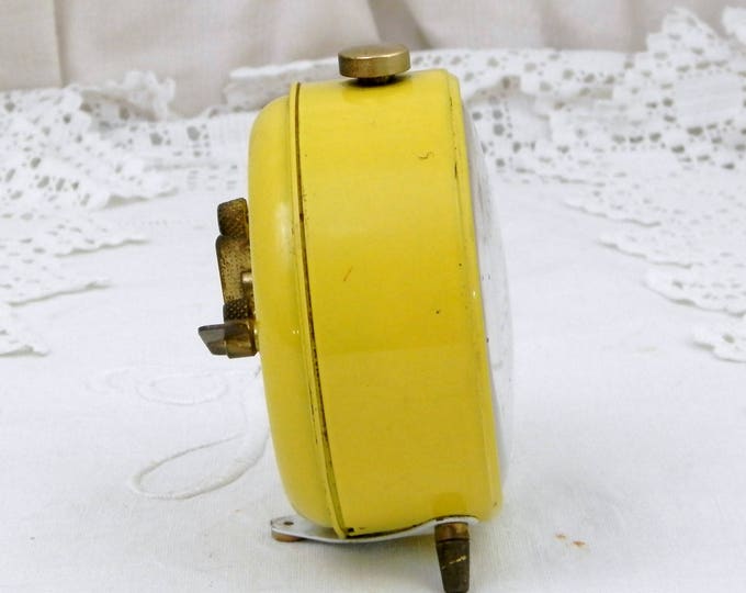 Working Vintage Mid Century Yellow and Black Mechanical Wind-Up Alarm Clock Made in Germany by Kienzle, Retro 1960s Bed Side Clock