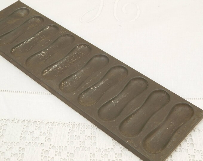 Vintage French Metal Boudoir Cake Pan with Wall Hanging Hook, Country Farmhouse Bun Mold, Retro Baking from France , Bakeware, Madelaine