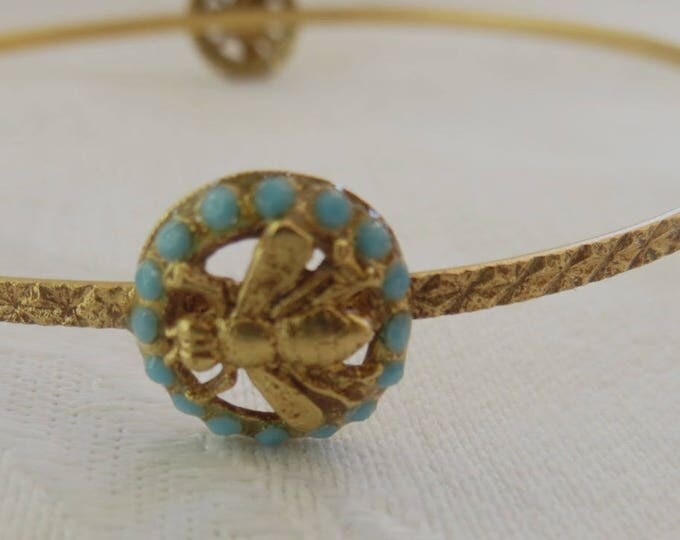 Bee Bangle Bracelet, Seed Turquoise Stones, Vintage Bee Jewelry, Bug Bracelet, Insect Jewelry