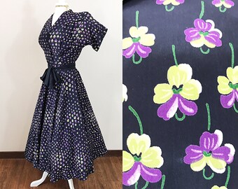 Vintage 1940s Dress / Novelty Print / Silk / Clover / Navy blue / Long