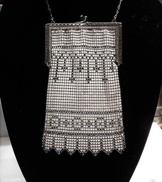 Antique Purse Whiting Davis Handbag Enamel Painted Mesh Geometric Decoration Embossed Silver Frame Art Deco Bag Flapper Fashion 1920s Purse