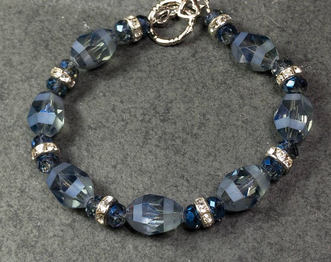 Blue crystal bracelet, blue bridal bracelet, dark blue bracelet, indigo blue bracelet, blue crystal jewelry, dark bridal jewelry