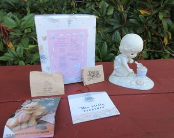 Vintage Precious Moments 1993 Member's Only Figurine "His Little Treasure" in the Box with Paperwork