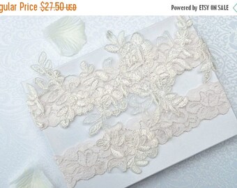 ON SALE Wedding Garter Set- Bridal Garter Set - Keepsake Garter- Ivory Lace Garter- Garter- Wedding Garter- Bridal Garter Set- Wedding Garte