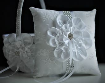 White Flower Girl Basket / White Ring Bearer Pillow / White Bearer / White pillow basket \ White Wedding Pillow / White Wedding basket