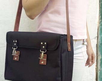 Waxed canvas camera bag with leather strap, waxed canvas messenger bag, black messenger bag, camera bag