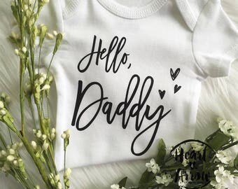Hello, Daddy | Baby Onesie® / Bodysuit / Pregnancy Reveal / Announcement / Baby Shower Gift