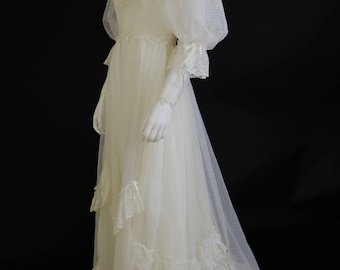 1980's Vintage Lace Alfred Angelo Wedding Dress