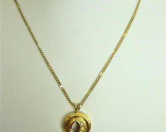 Vintage Avon gold necklace