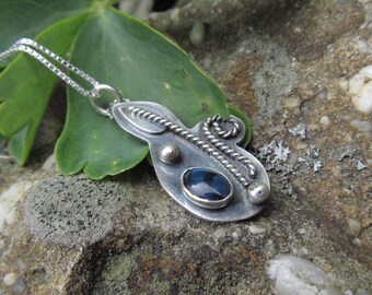 Sterling silver paua abalone shell pendant