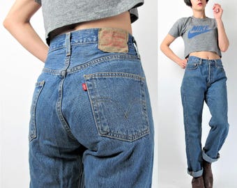 Levis 501 Jeans Vintage High Waisted Jeans Womens Boyfriend Jeans Relaxed Tapered Leg Faded Denim 90s Grunge Mom Jeans 28 Inches (M) E7009