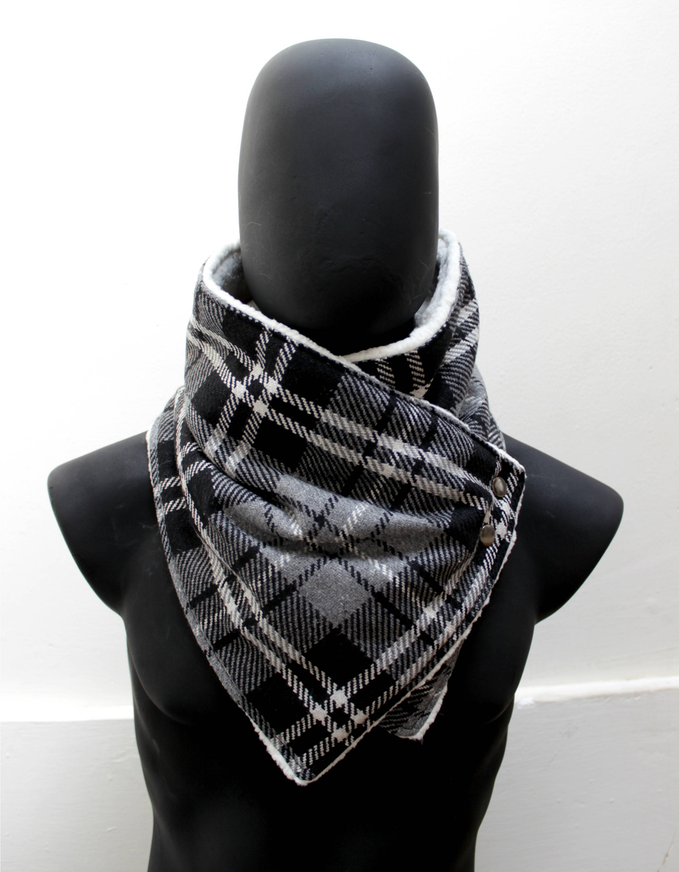 Blanket scarf. Mens cowl scarf. Plaid cotton blendgrey and
