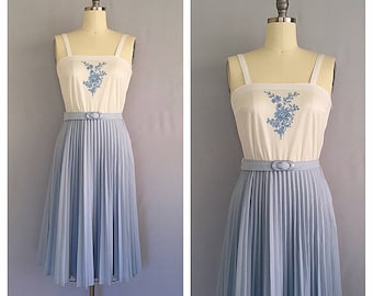 Willow dress | 1970s pleated dress | 70s blue and white day dress | s - m