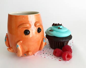 Octopus Mug: Round Orange