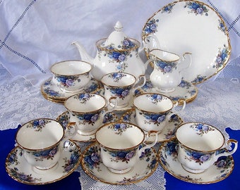 Immaculate ROYAL ALBERT Moonlight Rose Tea Set 22 pieces, Perfect Gift
