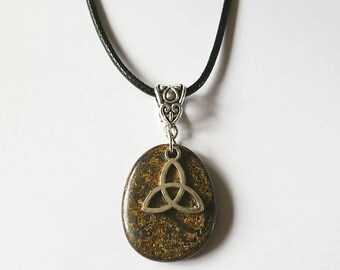 Collier celtique : véritable bronzite