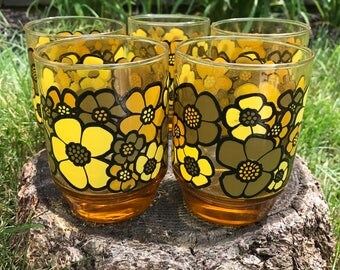 Retro Amber Drinking Tumblers Glasses with Mod Flower Design - Set of 8