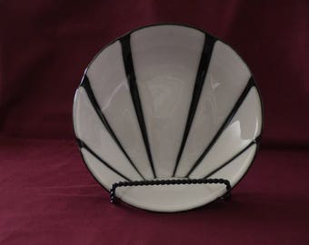 White sunburst hand crafted glass bowl