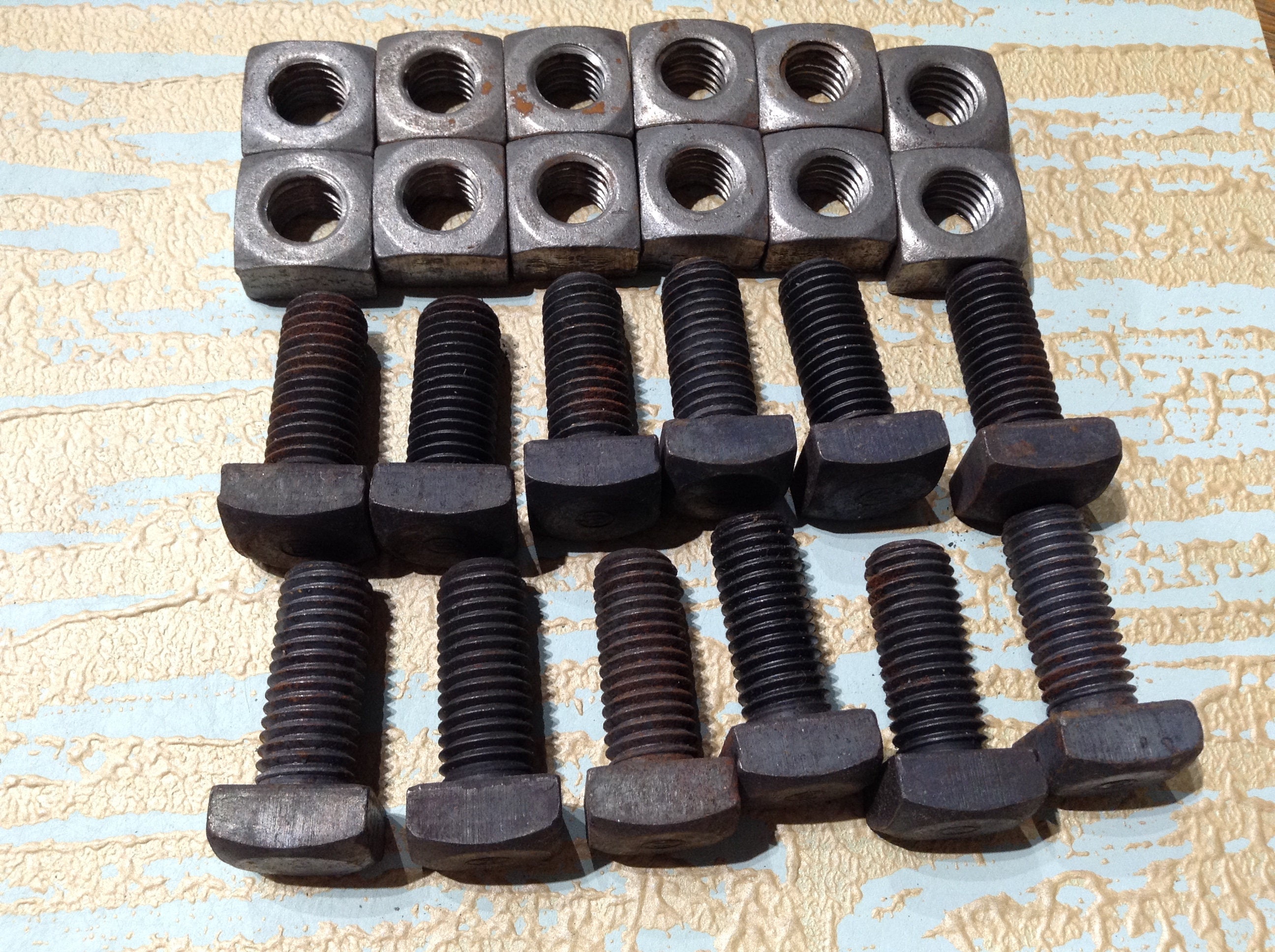 12 Vintage Nuts and Bolts, Machine Bolts, Old Nuts Bolts, Industrial