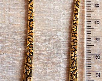 Bookmark Golden floral patterns