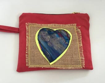 Small pocket with secret message raspberry and blue