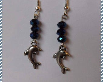 Earrings in silvery metal blue pendulums with Dolphin