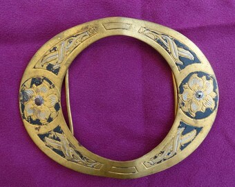 Vintage crazy metal belt buckle