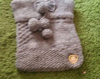Wool bag with leather handles