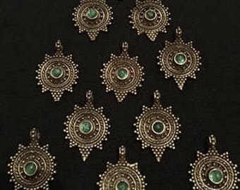 Tribal Small Kuchi Pendant - SPD116
