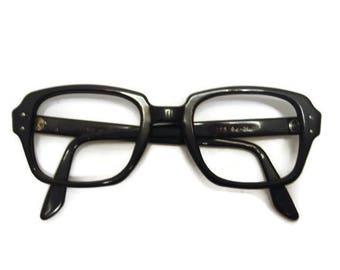 Vintage 1970s Black Horn Rim Cateye Eyeglasses Eyewear Frame