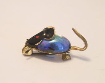Vintage mouse brooch. Tiny mouse brooch. Vintage jewellery