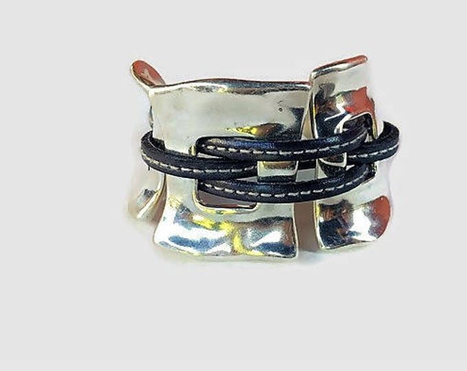 Leather bracelet, Cuff bracelet, women cuff, leather cuff, women bracelet, women leather cuff, designer bracelet, uno de 50 style bracelet