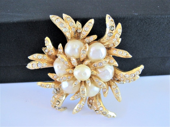 Hattie Carnegie Pearl Brooch - Large Baroque Pearls - Rhinestones Surrounding Gold Tone Metal