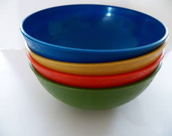 Vintage 1960's set of 4 Plastic Snack Bowls in Vibrant Colors